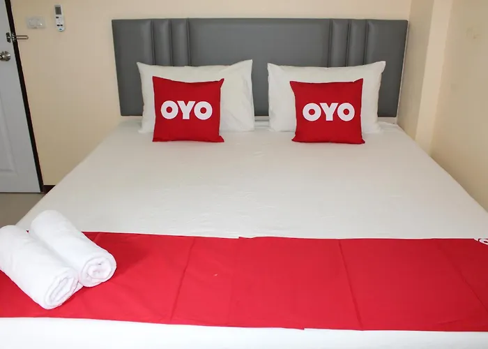 Awa Don Muang Hotel 3*